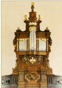 Longueville organ_crop