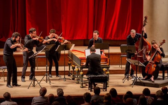 Ensemble Masques.jpg